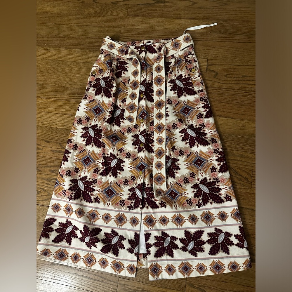 Cara Cara retro floral Oslo skirt NWOT